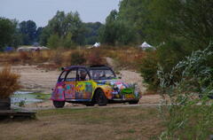 2cv-bunt-100-jaar-citroen.JPG